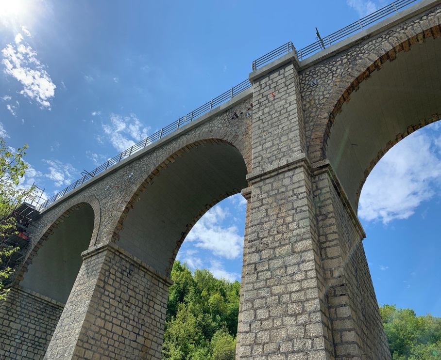 Vallone, scarpa del viadotto